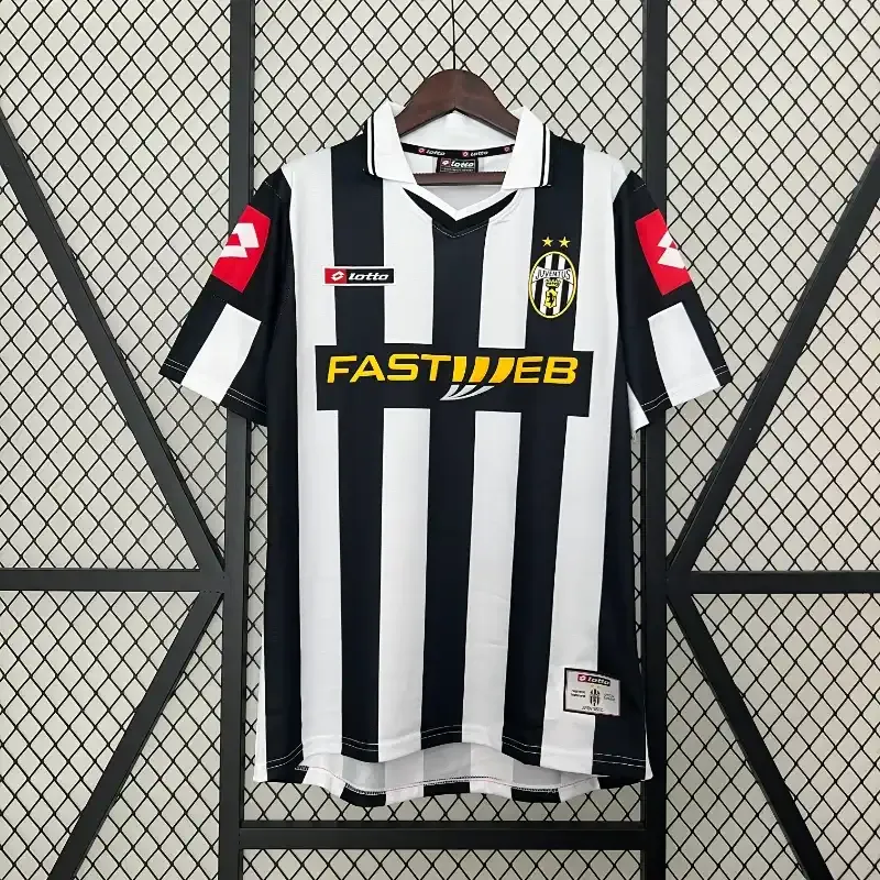 2001-2002 Juventus Jersey retro kit