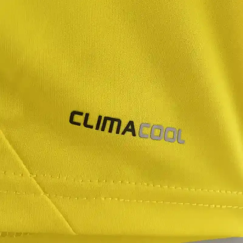 2011-2012 Real Madrid Goalkeeper Soccer retro kit