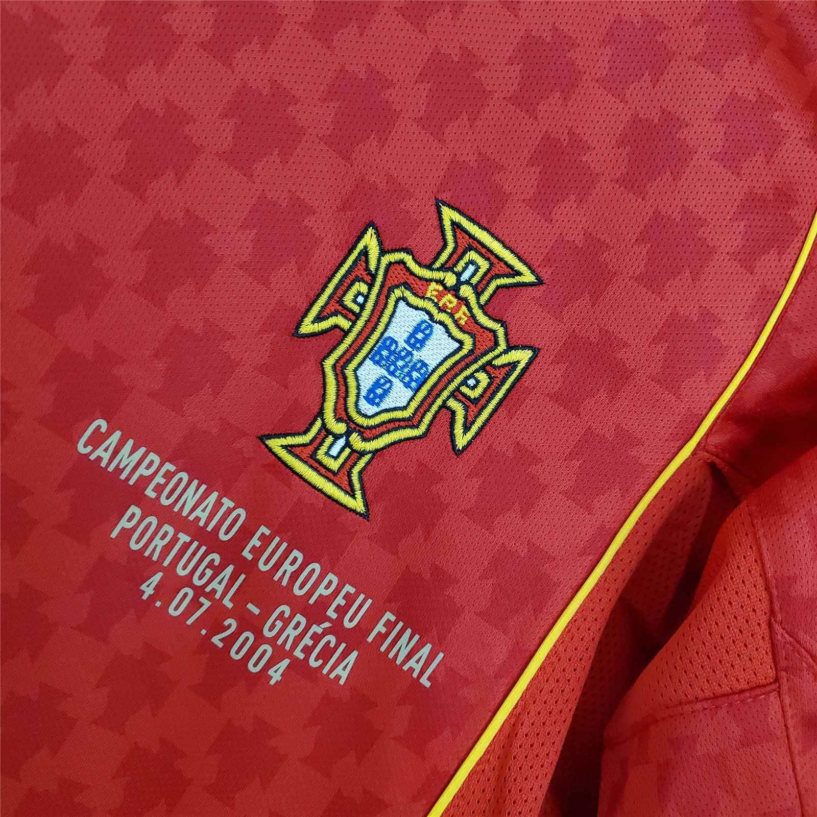 2004 Portugal Home kit