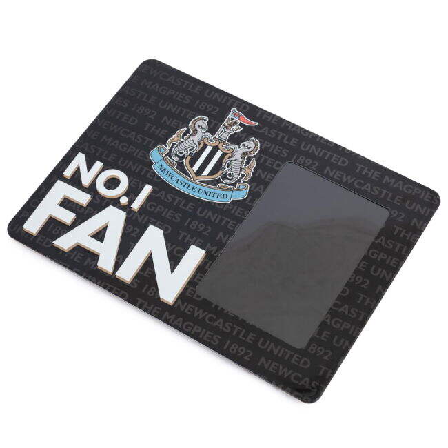 Supporter Grade Newcastle Home Supporter Kit (Adults) (2)