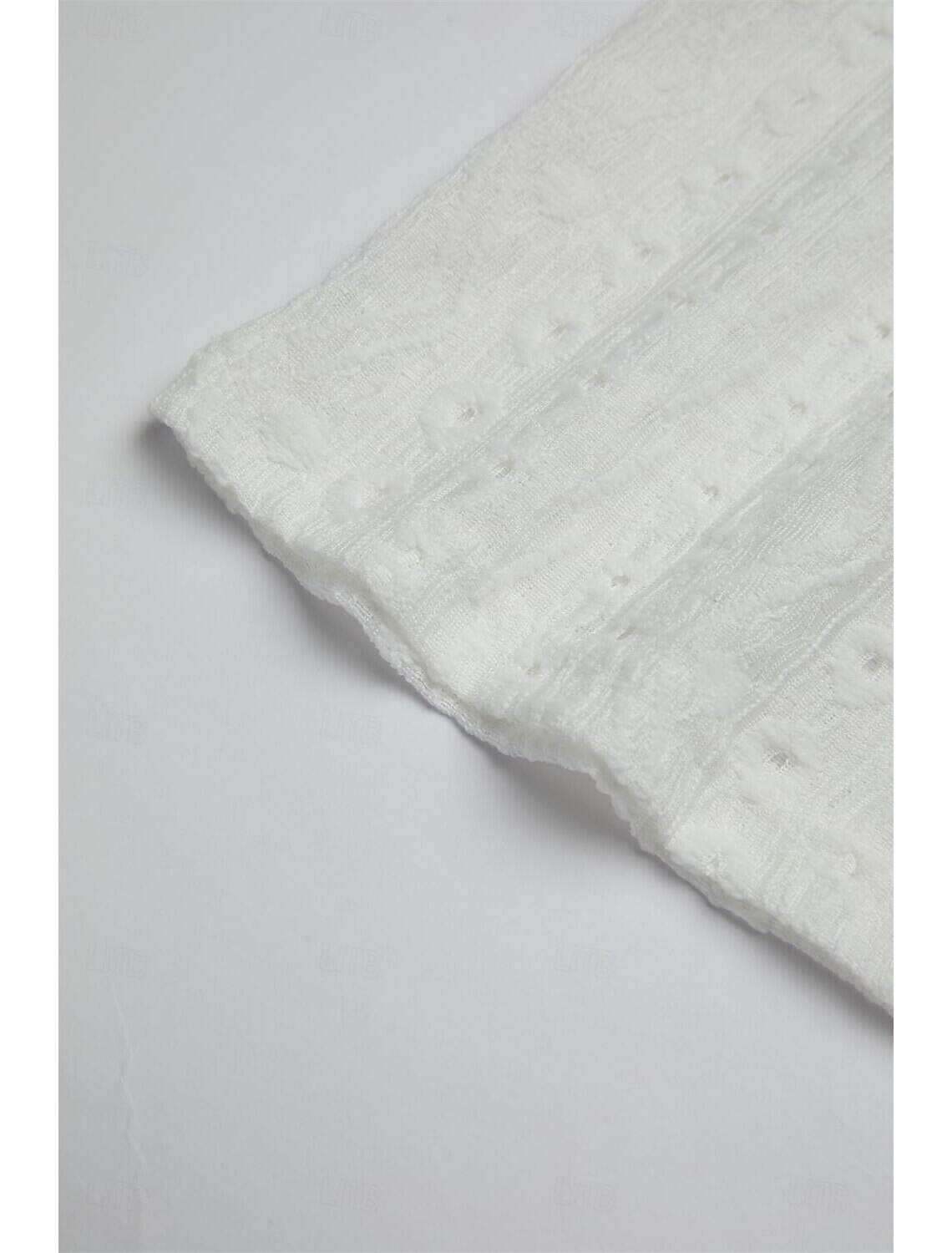 Women's Elegant Lace Tops Eyelet Blouse Floral Embroidery V-Neck Half Sleeve Summer Casual Outdoor Everyday Wear Romantic Petite Tops Summer Holiday Wear