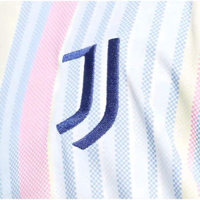 Trendy Juventus Jersey 2025-2026