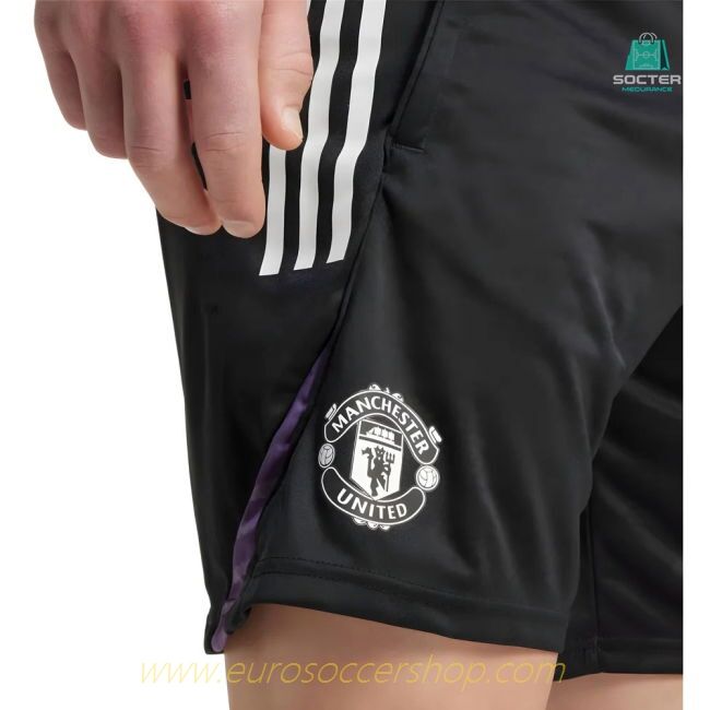 2025-2026 Man Utd Training Shorts (Black)