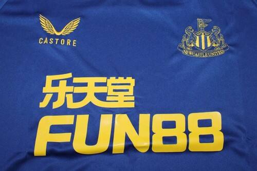 Match Quality Football Team Newcastle #2022 Vintage Collection Devo...