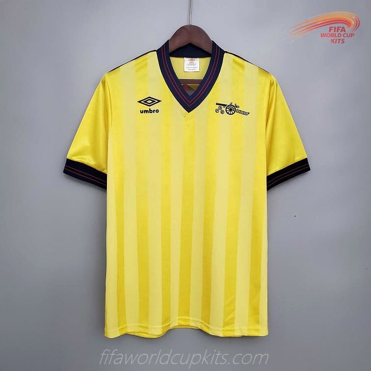 Road Soccer Kit of Arsenal 84-86 season