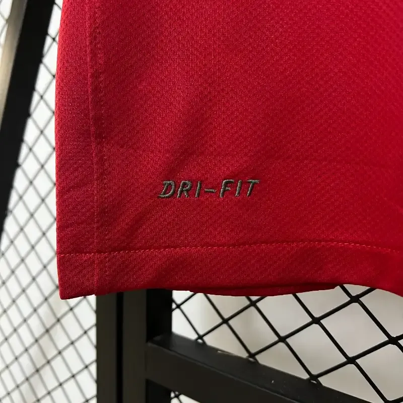 2011-2012 Manchester United Jersey retro kit