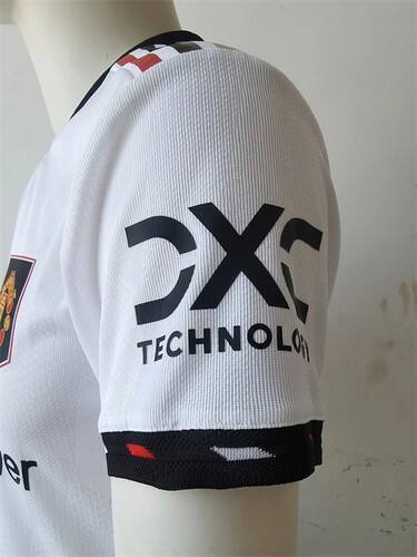 Modern 2022 International Premium Camiseta White - Champions League