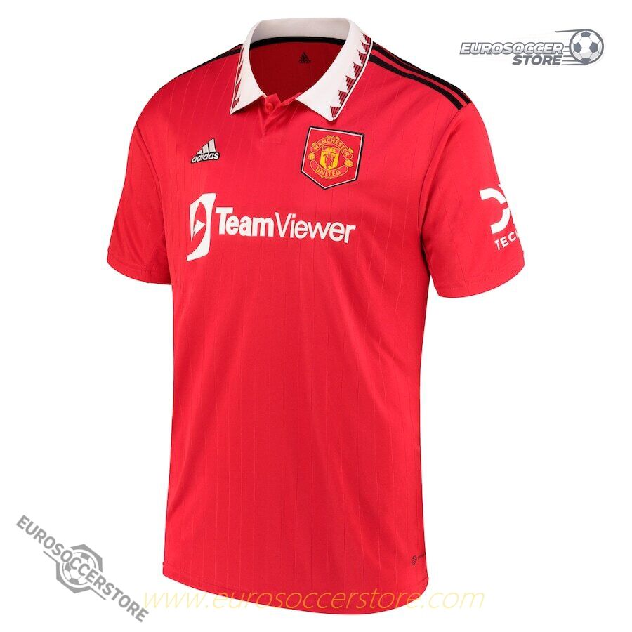 Manchester United's 22-23 Home Jersey featuring RONALDO with the number 7