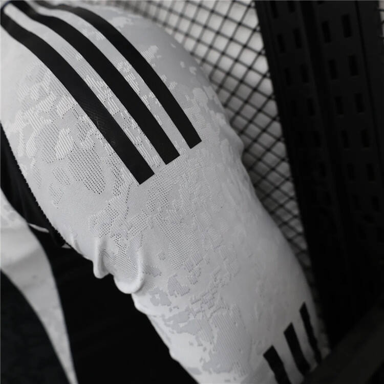 2425 Juventus Home Long Sleeve Shirt Authentic Version - Official