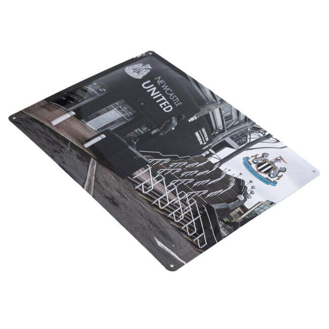 Newcastle Soccer Club Supporter Kit - Adults Version (2)