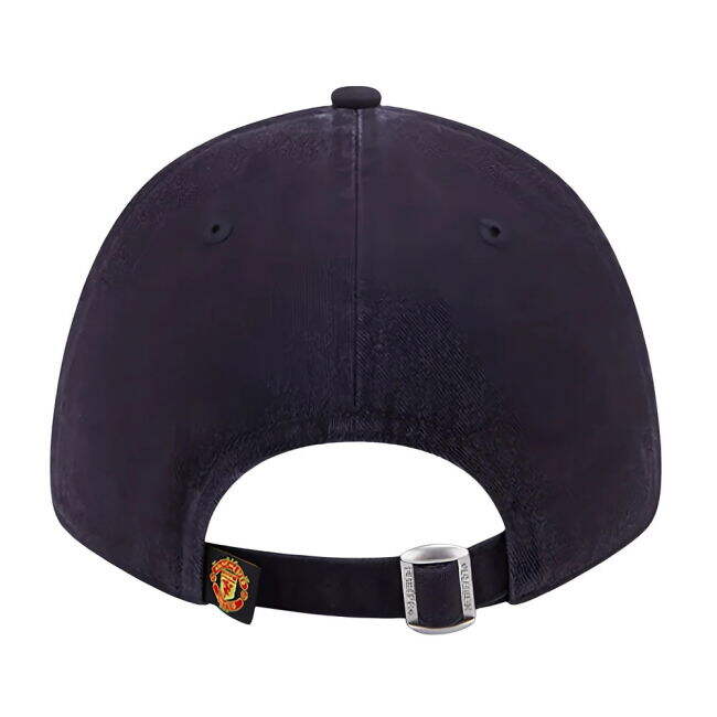 classic 2023-2024 Manchester United 9FORTY Adjustable Cap (Navy)
