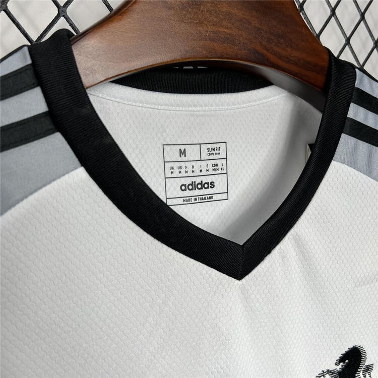 Official 2425 Juventus Goalkeeper Shirt - Official Replica 7817