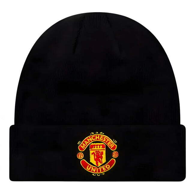 classic Man Utd Core Cuff Beanie (Black)