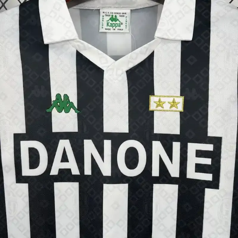 1992-1994 Juventus Jersey retro kit
