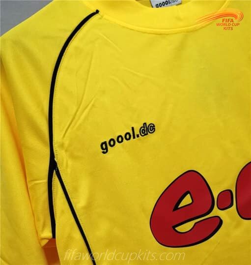 Dortmund 01-02 season Home Football Strip