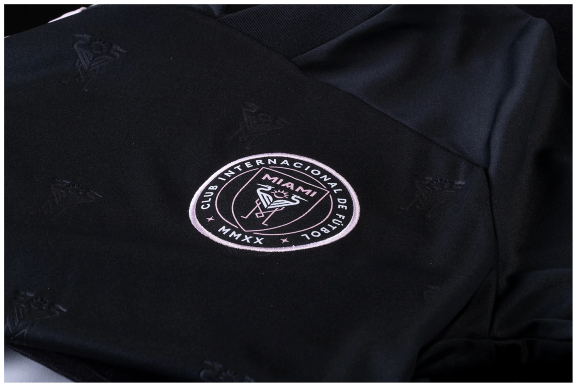 Premium-quality Adult Mia Football Legend Away Jersey 2020