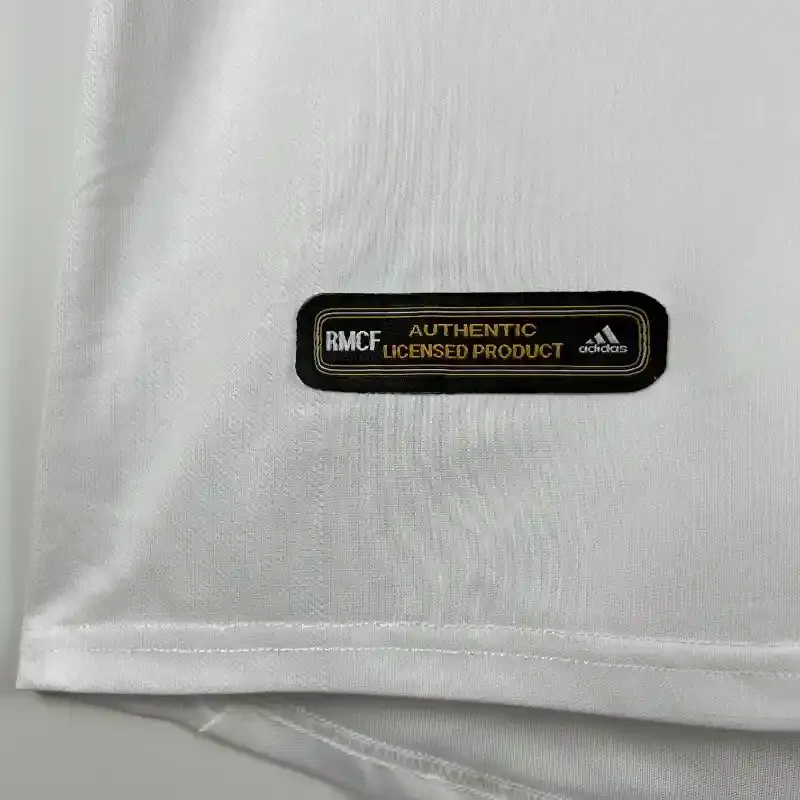 2001-2002 Real Madrid Jersey retro kit