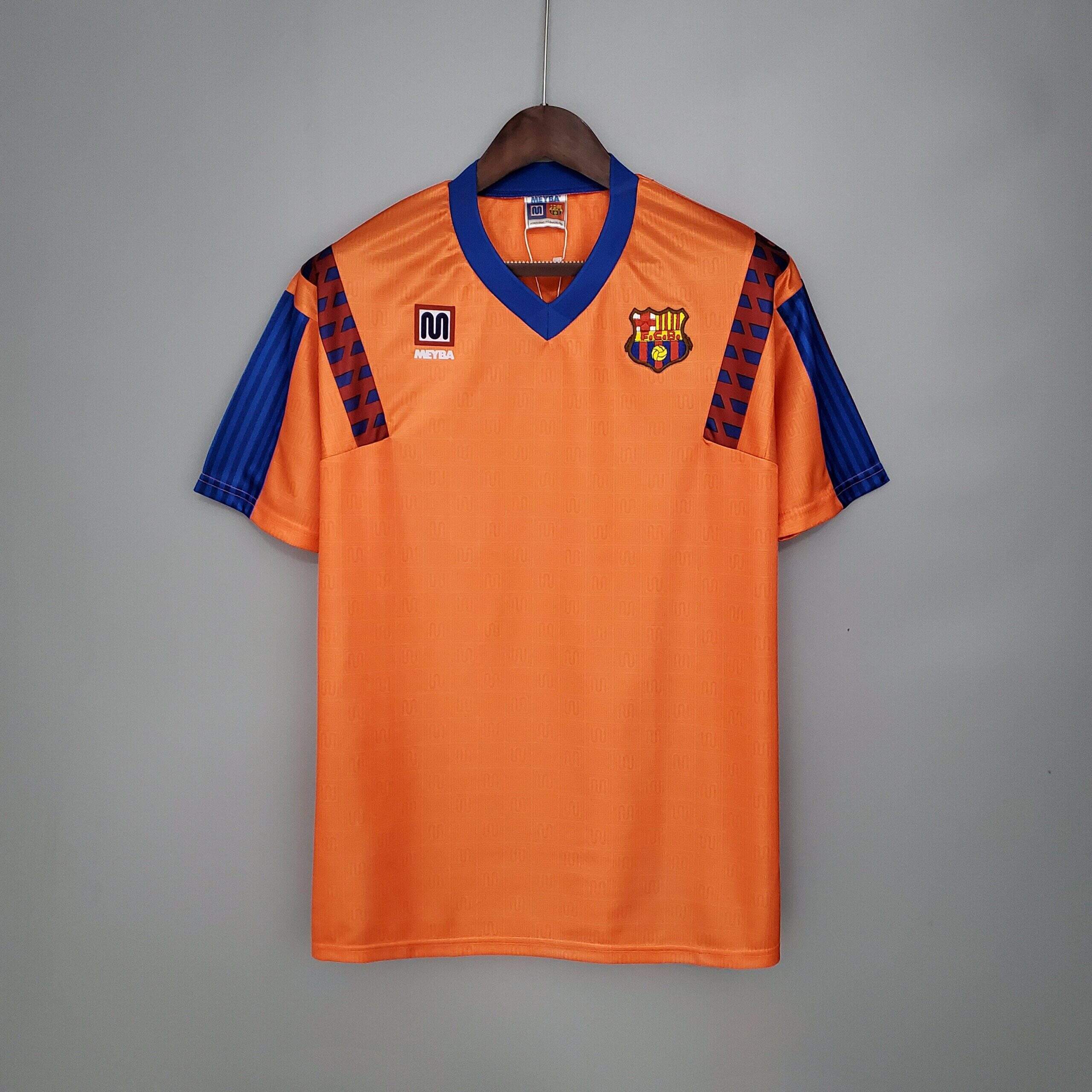 1989/92 Barcelona Away kit