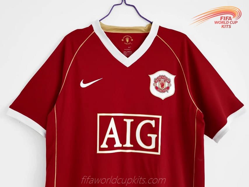 Manchester United 06-07 Home Football Kit