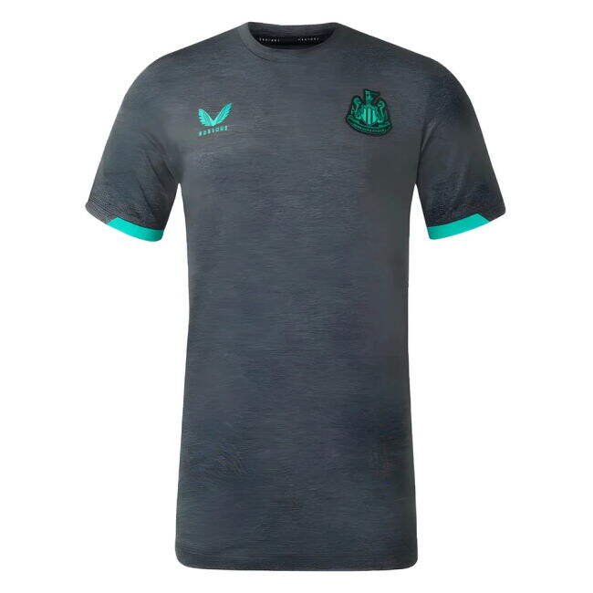 Match Replica Newcastle T-Shirt Supporter Kit (Adults)