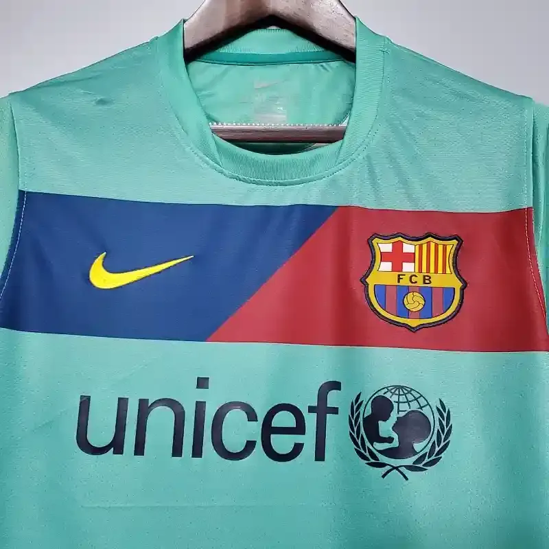 2010-2011 Barcelona Jersey retro kit