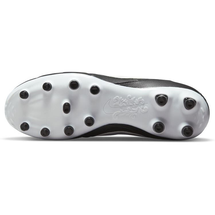 Looking for Your Favorite Team Home Jersey? Get premium-grade Nike