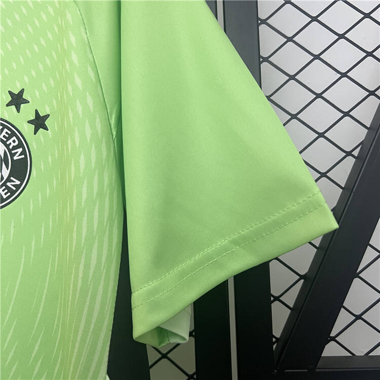 Bayern Munich 2526 Goalkeeper Shirt Jersey - Official Replica 12642
