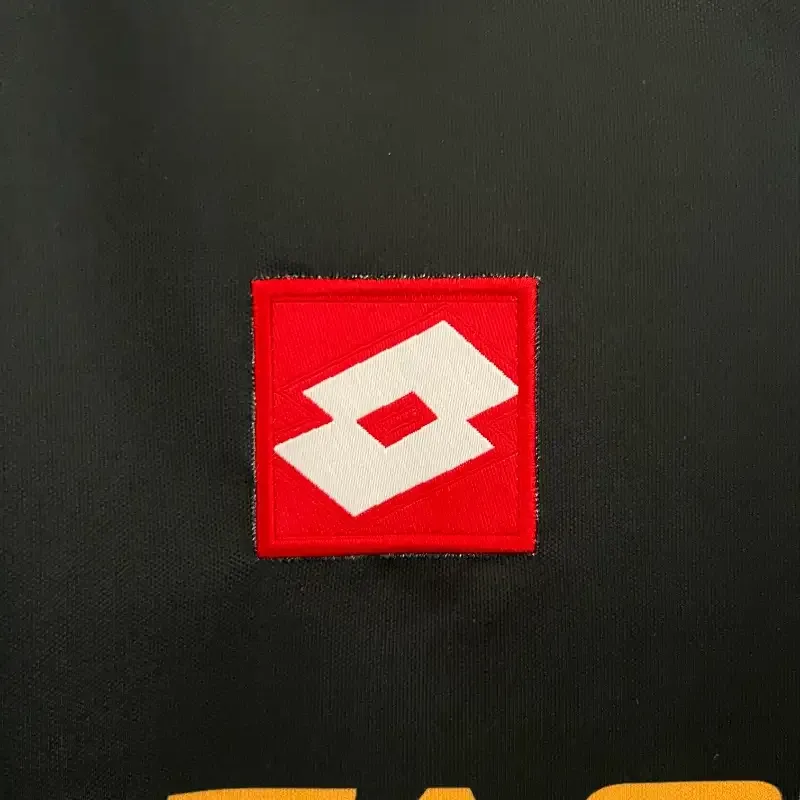 2001-2002 Juventus Jersey retro kit