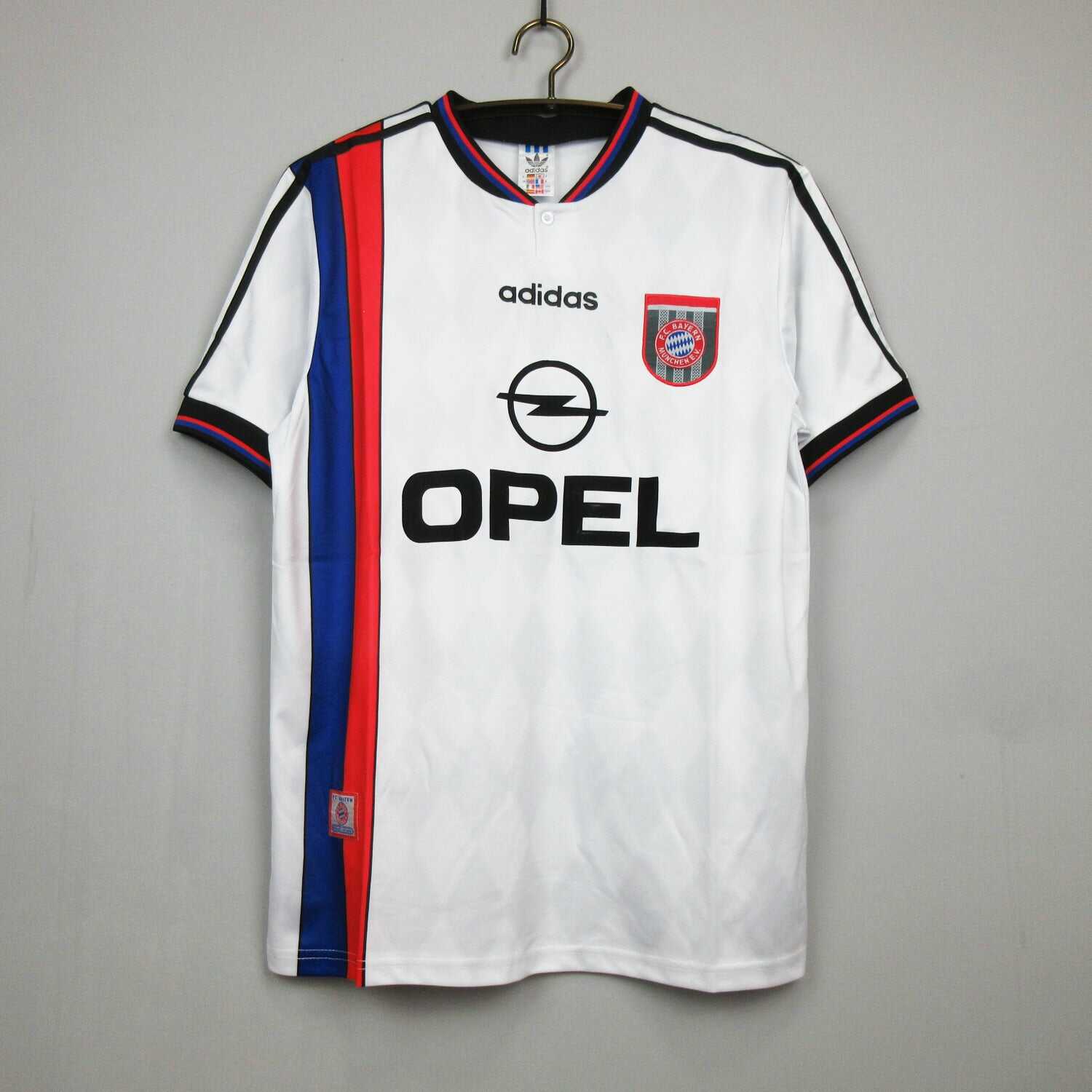 1995-1996 Bayern Munich away kit