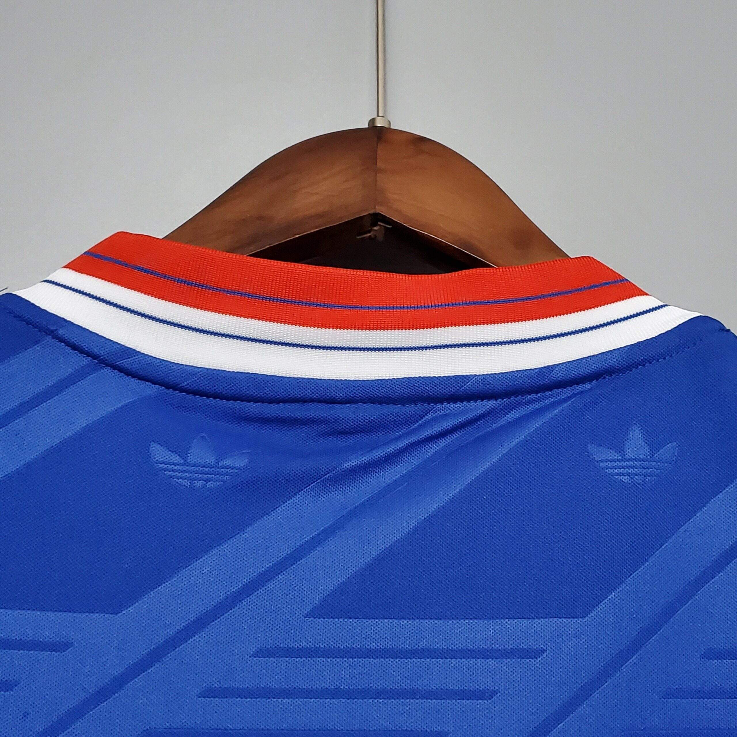 1986-1988 Man United away retro kit