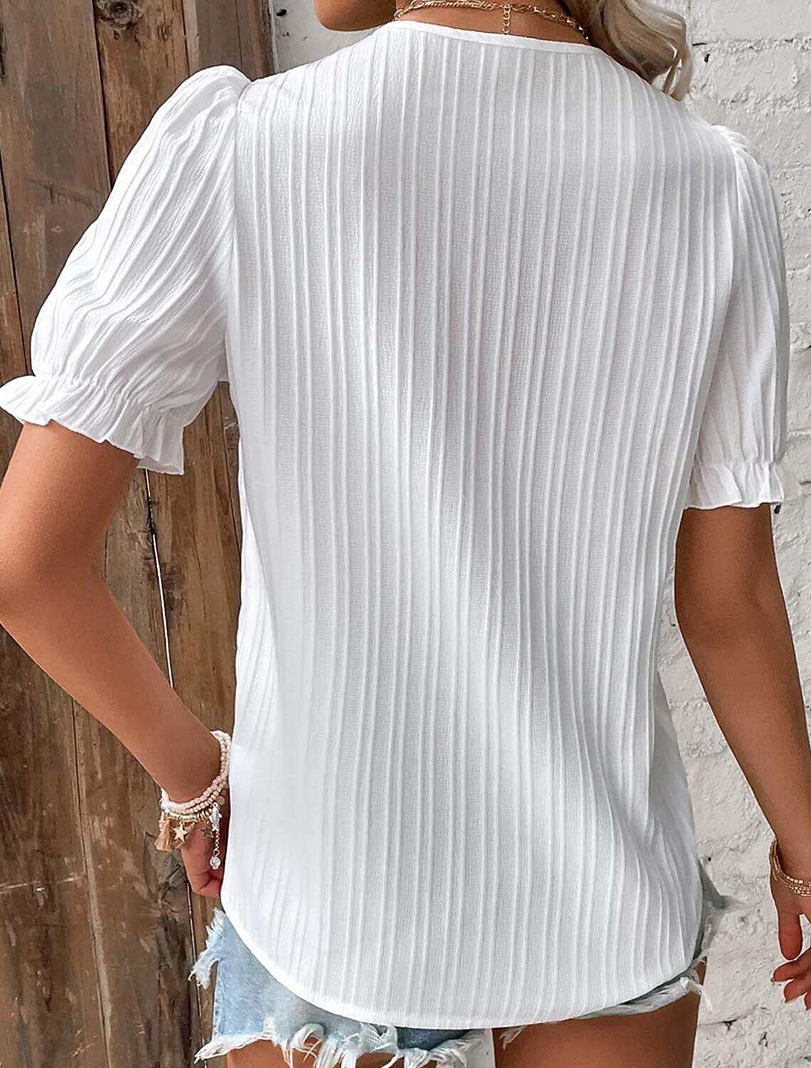 Women's Elegant Lace Tops Eyelet Blouse Ethnic Floral Lace Puff Sleeve Short Sleeve V Neck Daily Romantic Petite Tops Summer Holiday Wear Summer