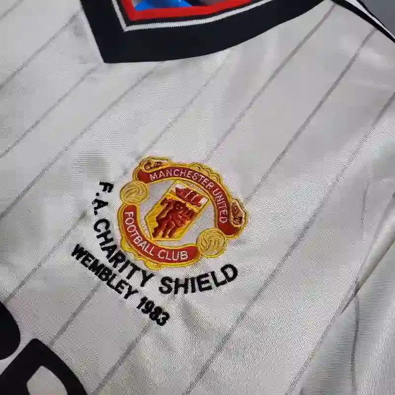 1983 Manchester United Jersey retro kit