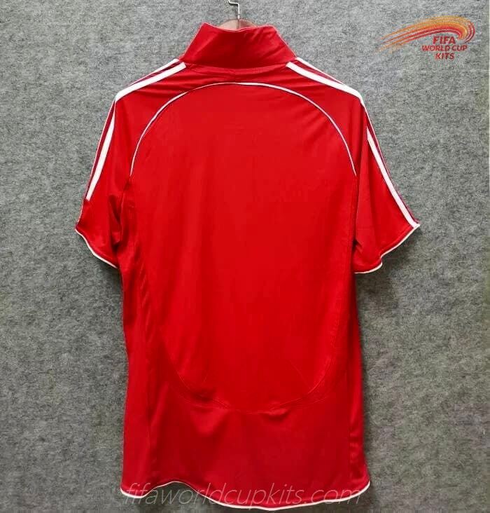 Liverpool 06 to 08 First Choice Soccer Kit