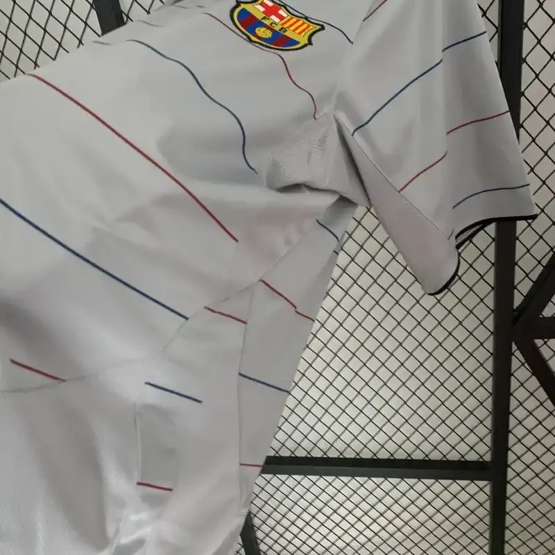 2003-2004 Barcelona Jersey retro kit