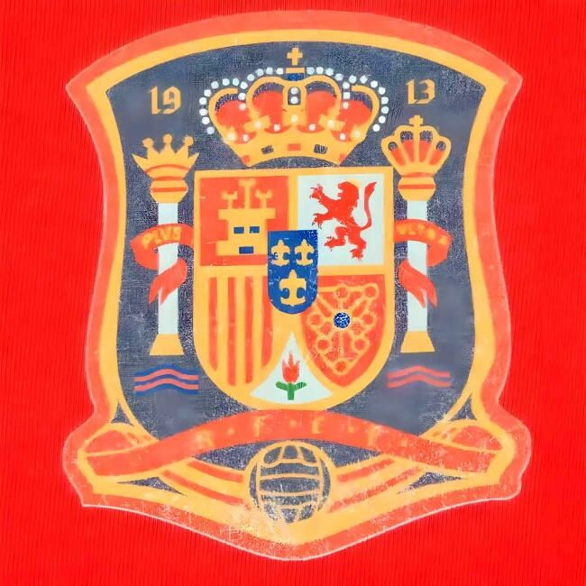 Fan Quality Spain Home Supporter Kit (Adults) (5)