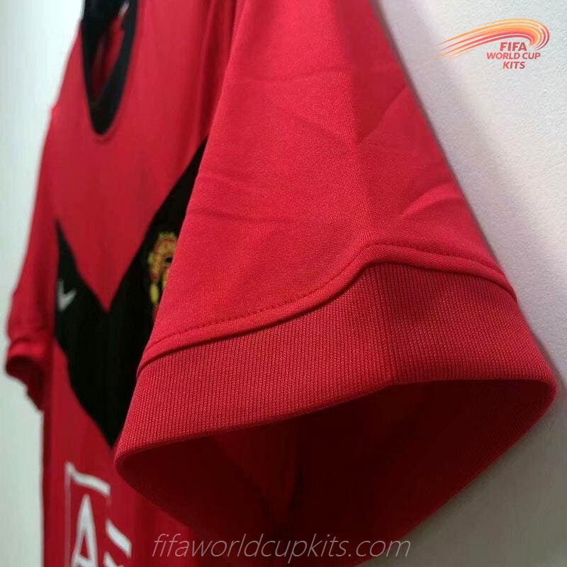 Manchester United Traditional Soccer Uniform 09 to 10