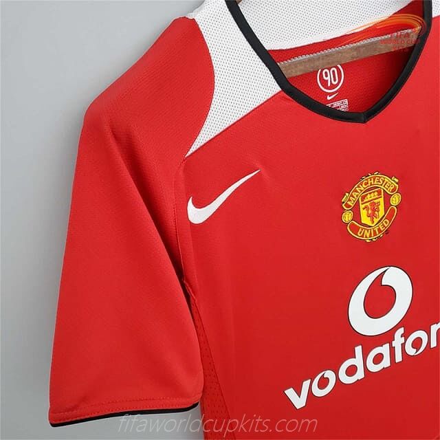 Home Soccer Uniform of Manchester United season 04-06