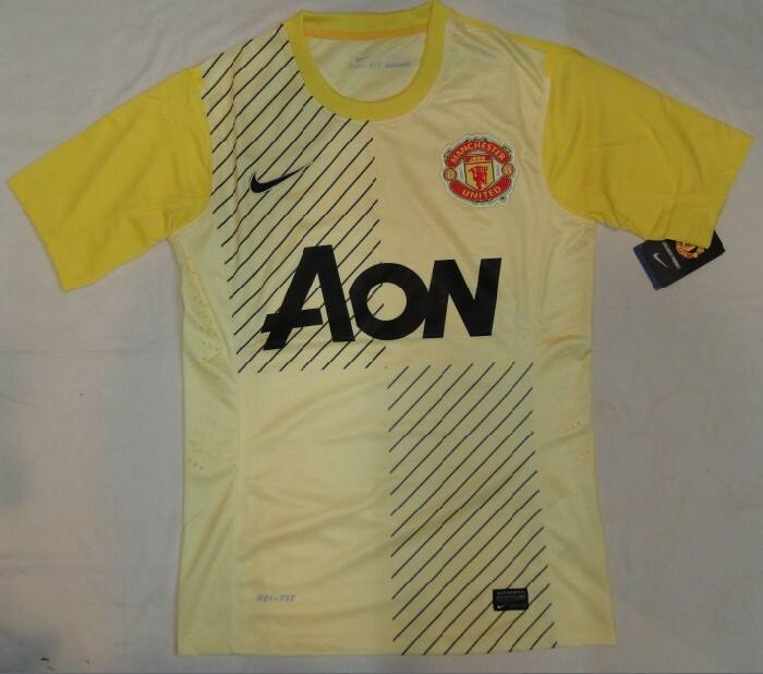 13-14 Manchester United Goalkeeper Yellow Jersey Shirt - Official