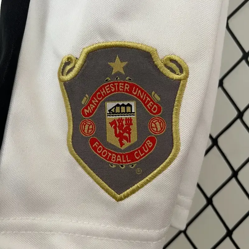 1999-2000 Kids Manchester United Jersey retro kit
