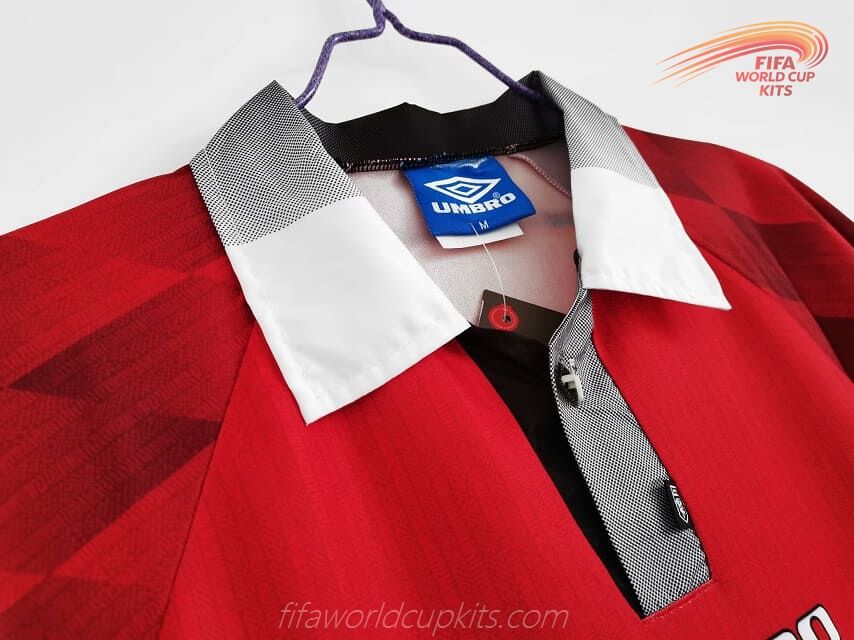 Manchester United season 96-98 Home Soccer Jersey