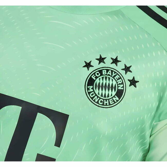 High Performance Fervent Bayern Modern Style Football Shirt