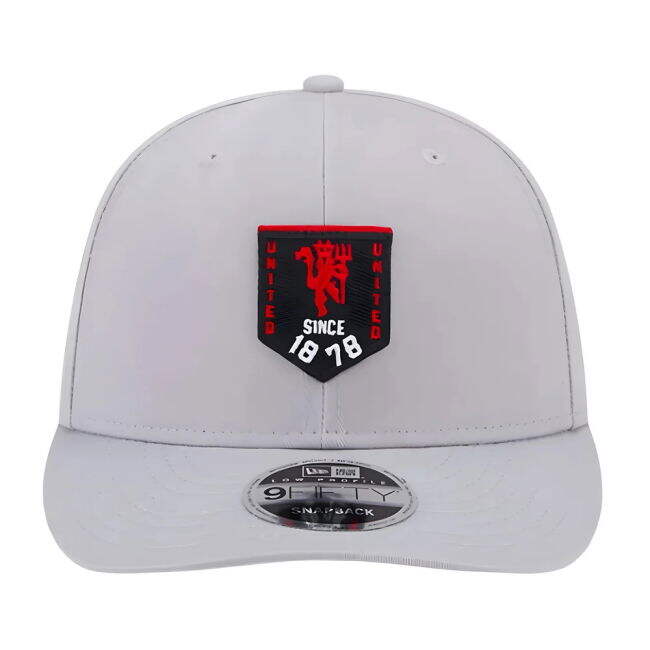 Manchester United Pennant Grey 9FIFTY Snapback Cap