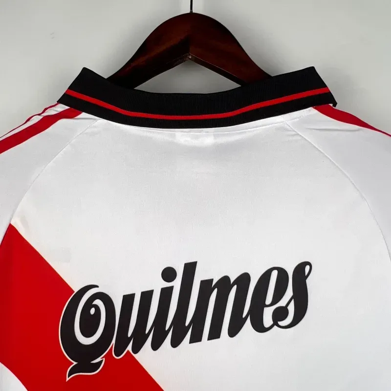 2000-2001 River Plate Jersey retro kit