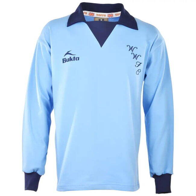 Fashionable Wycombe Wanderers 1974-1977 Retro Football Shirt for Tr...