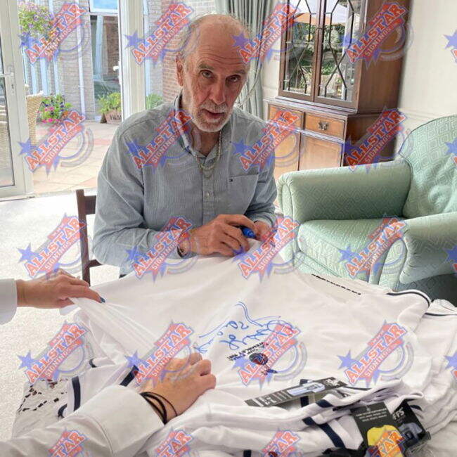 Men's Tottenham Hotspur FC 1981 Ardiles & Villa Signed Shirts (Dual...