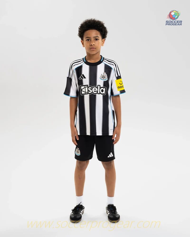 Youth Newcastle Home Football Soccer Shirt 2025-26 Edition
