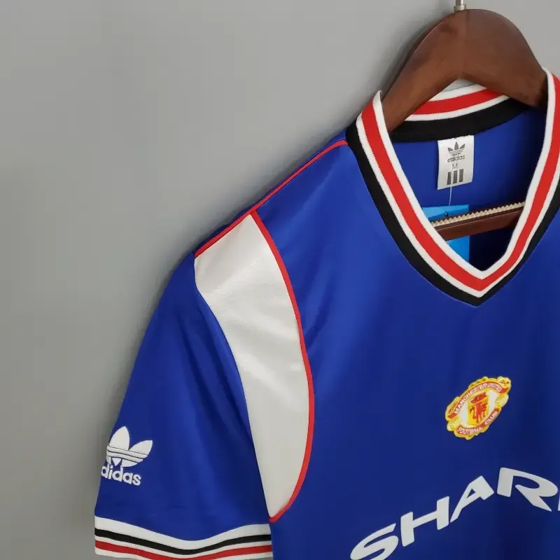 1985-1986 Manchester United Jersey retro kit