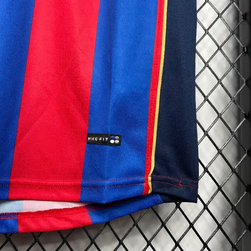 2004-2005 Barcelona Jersey retro kit