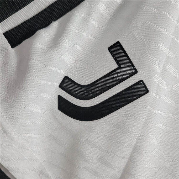 2324 Juventus Home White Shorts - Official Replica 7312