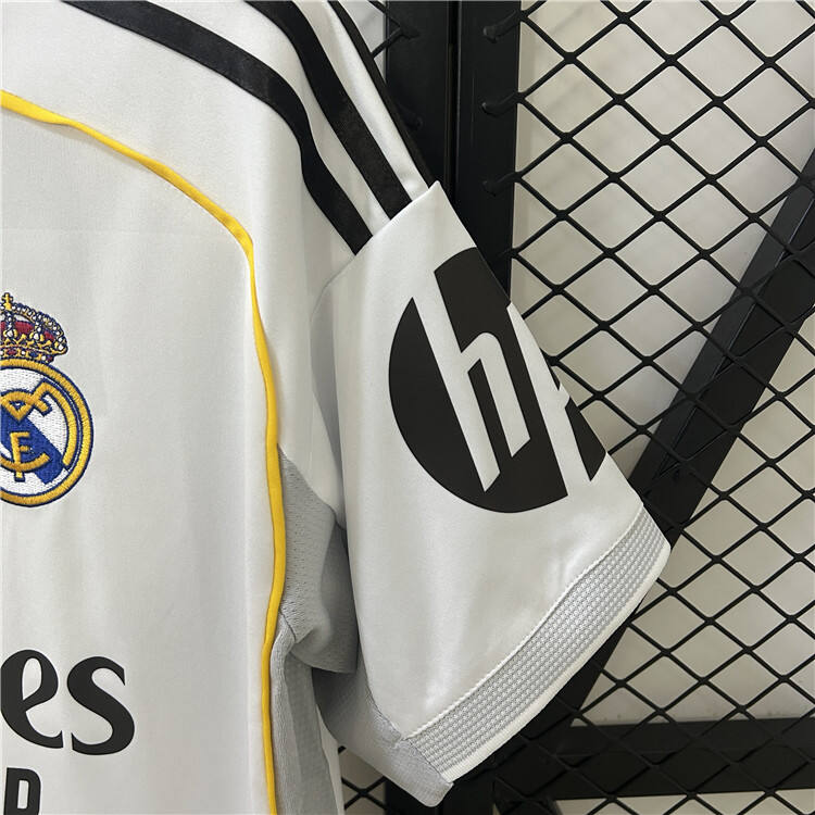 Authentic Real Madrid 2526 Home Shirt - Official Replica 24701